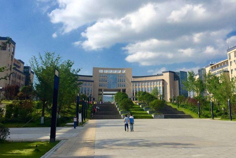 貴州理工學院引進我司土壤肥料養分檢測儀